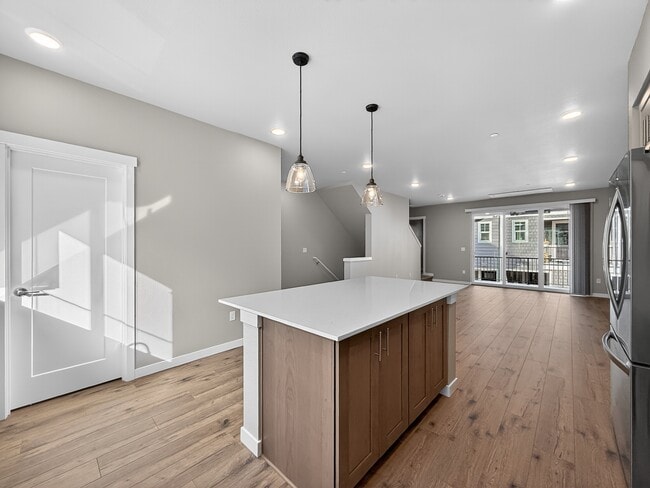 Building Photo - 1322 194th St SE