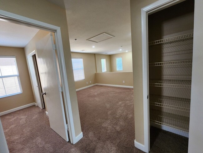 Building Photo - Desirable 3 Bedroom Home at Inspirada Community