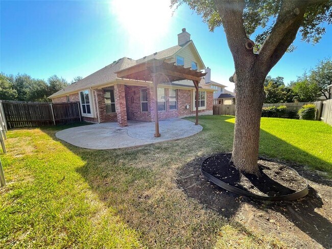 Building Photo - 15801 Belfin Dr