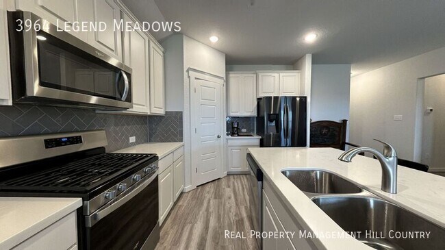 Building Photo - 3964 Legend Meadows