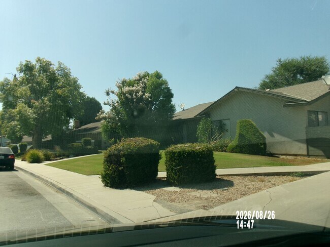 Building Photo - 6811 Klamath Way