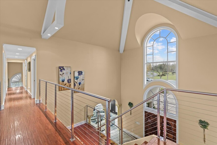 Building Photo - 200 Asphodel Dr