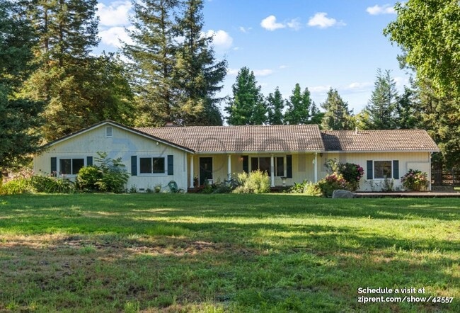 Primary Photo - 1894 E Cotati Ave