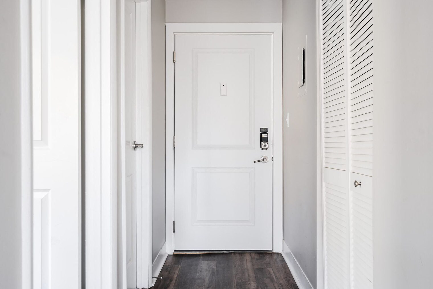 Building Photo - 615 N East St