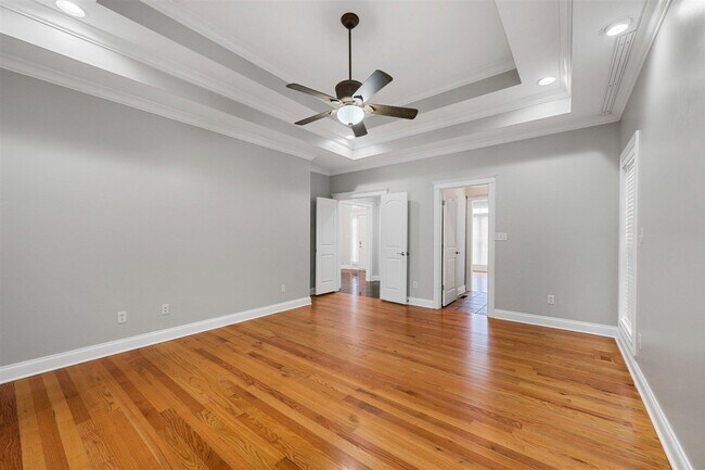 Building Photo - 3630 Amherst Dr
