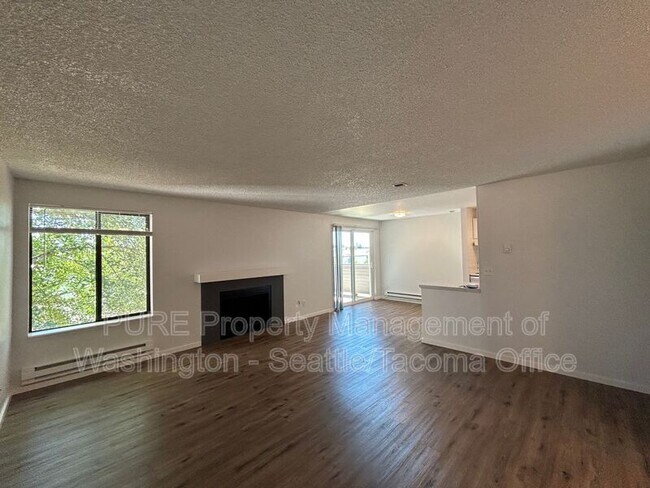 Building Photo - 6601 S 8th St