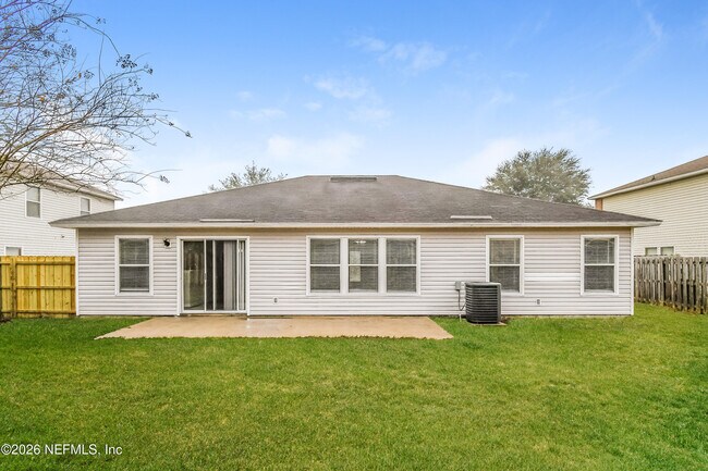 Building Photo - 11533 Brian Lakes Dr N