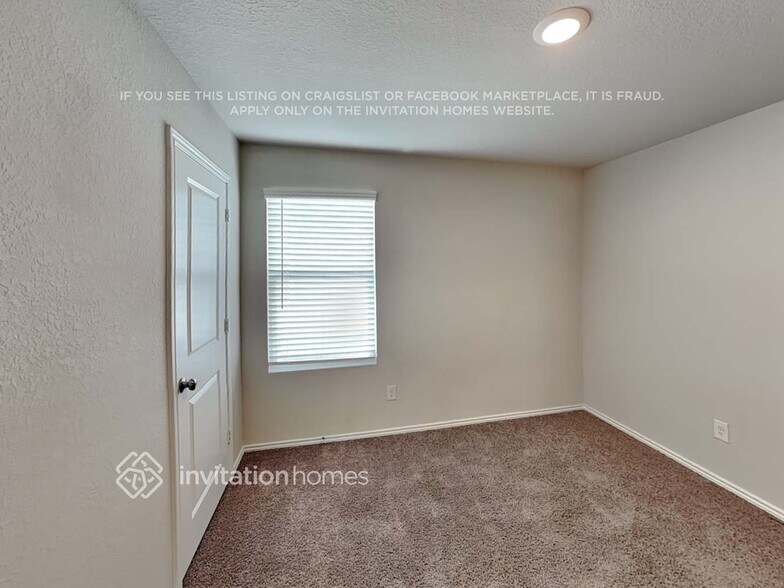Building Photo - 7339 Plata Cir