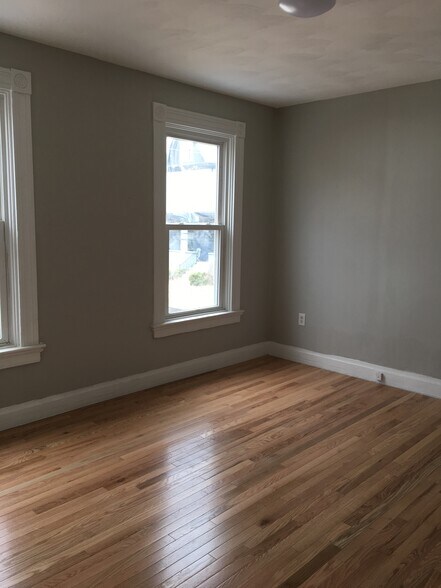 Building Photo - 5451 Potter St