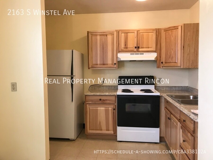 Building Photo - 2163 S Winstel Ave