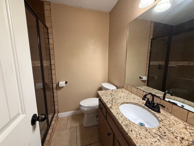 Building Photo - 3-bedroom, 2-bath rental in the heart of Tulsa, located in the highly desirable Union School Dist...