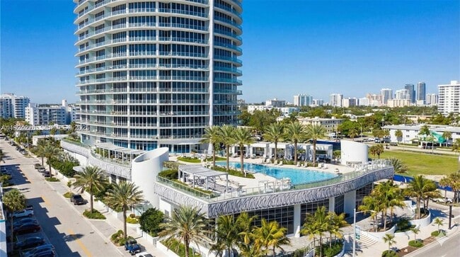 Building Photo - 701 N Fort Lauderdale Beach Blvd