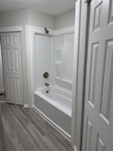 Building Photo - 1088 W Hills Terrace