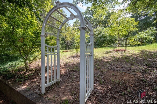 Building Photo - 1030 Laurel Springs Ct
