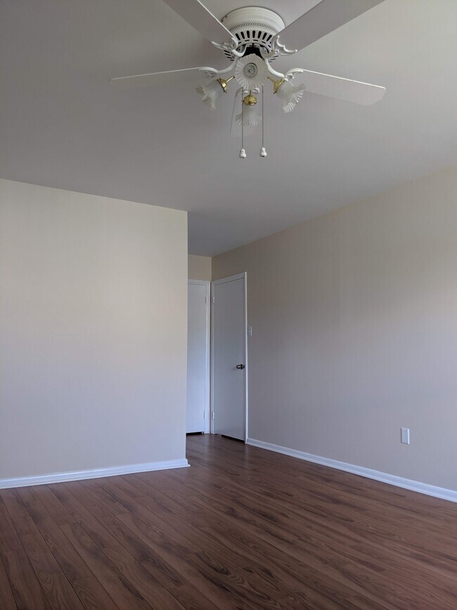 Building Photo - 6 Lumber Jack Cir