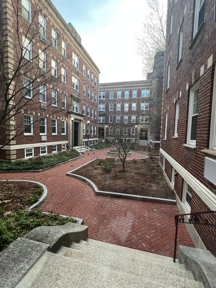 Building Photo - 16 Chauncy St