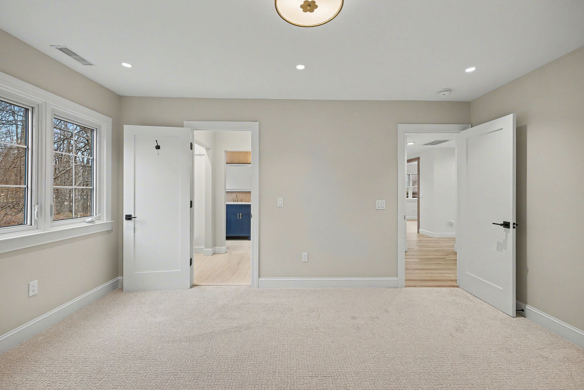 2nd view primary bedroom suite - 156 Heatherwood Dr