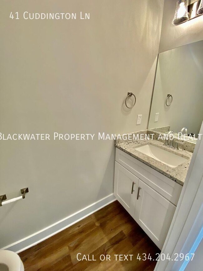 Building Photo - 41 Cuddington Ln