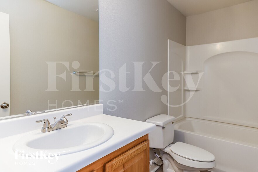 Building Photo - 152 Calm Morning Ave