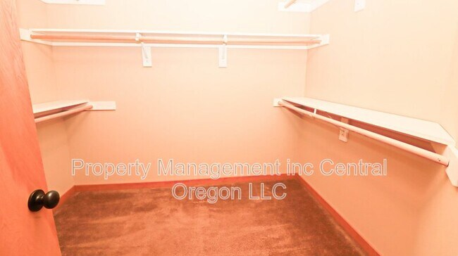 Building Photo - 20277 Knightsbridge Pl