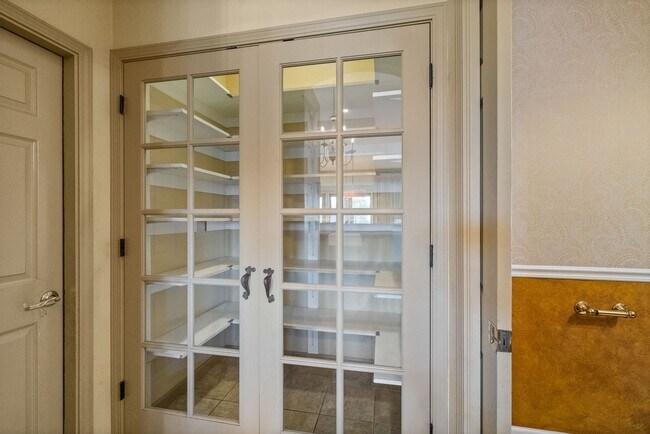 Building Photo - Amazing Apple Valley Home