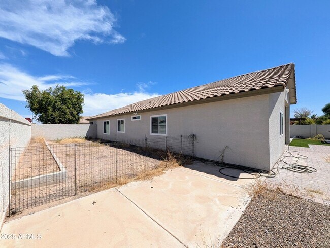Building Photo - 3990 N 143rd Ln