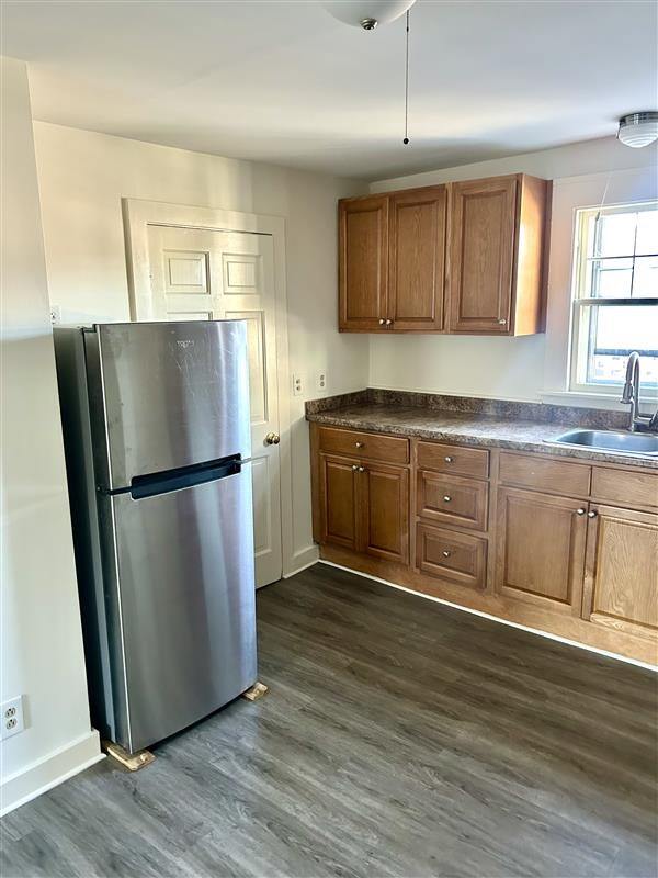 Building Photo - 33 Putnam St