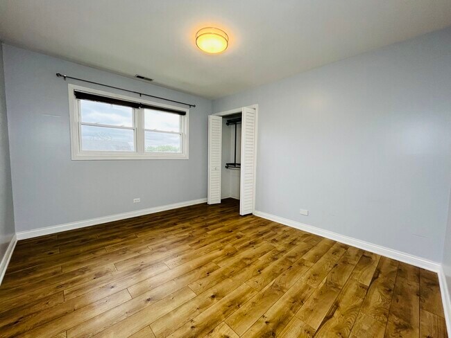 Building Photo - 2602 N 74th Ct
