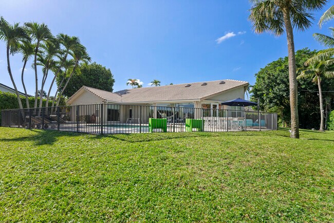 Building Photo - 2245 SW 16th Pl
