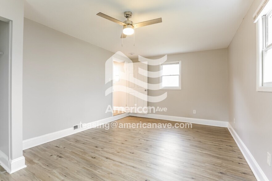 Building Photo - 565 Alamo St