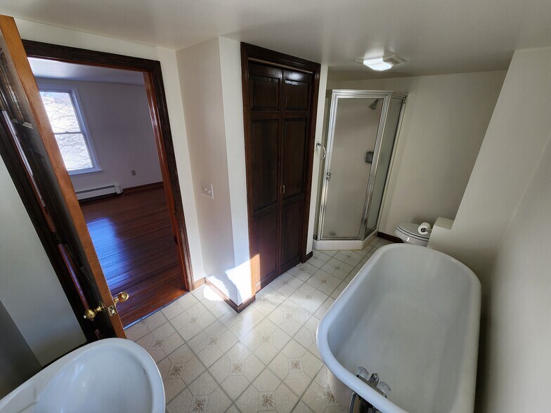 Building Photo - 95 3rd Ave