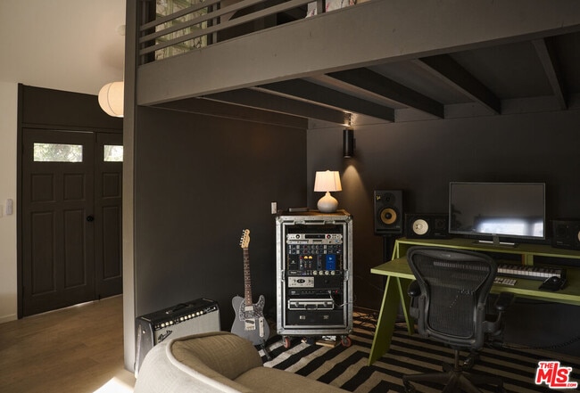 Building Photo - 5918 Monte Vista St