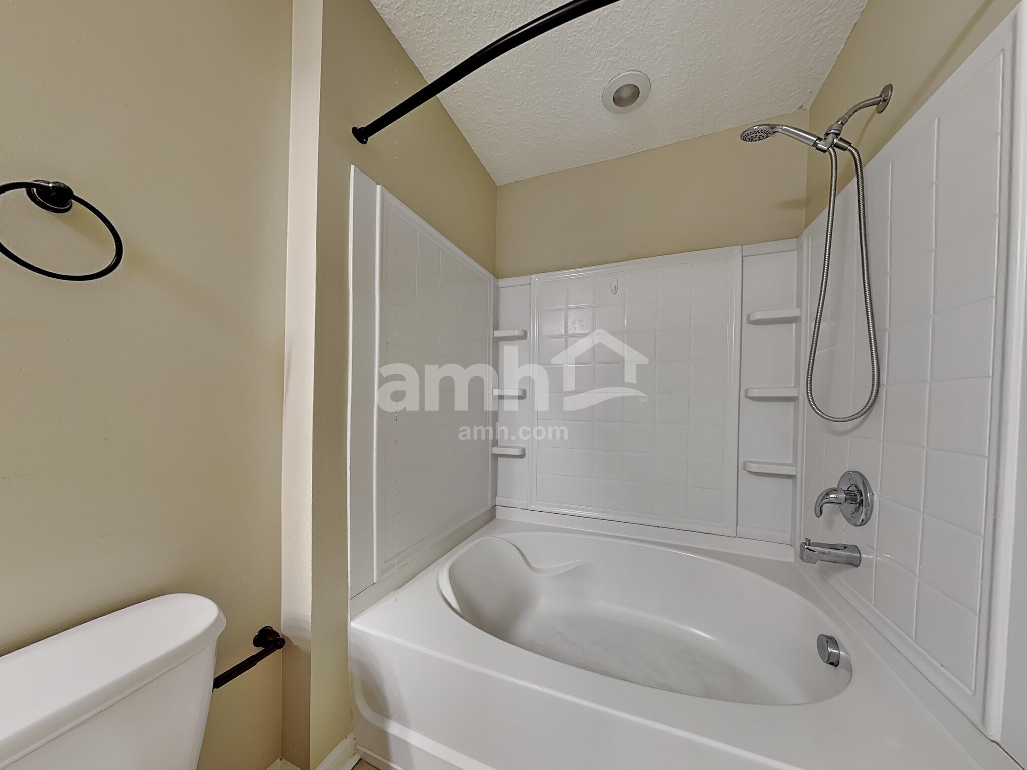 Building Photo - 501 Dresler Rd