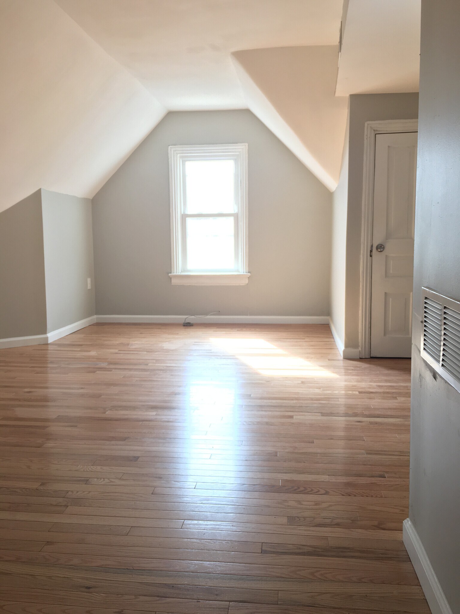 Building Photo - 5451 Potter St