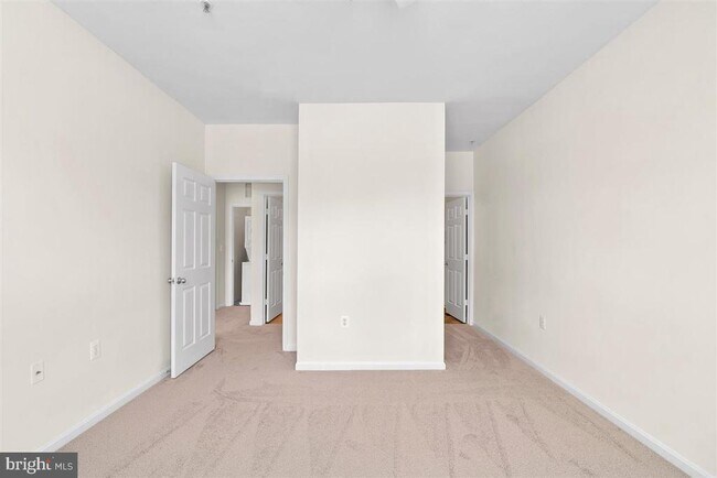 Building Photo - 11375 Aristotle Dr