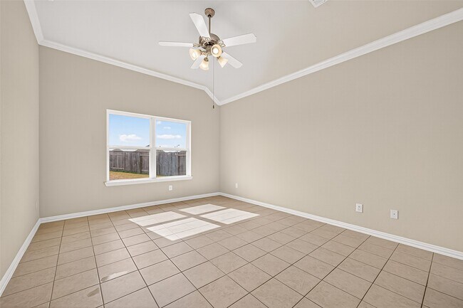 Building Photo - 9738 Willowmoor Lane