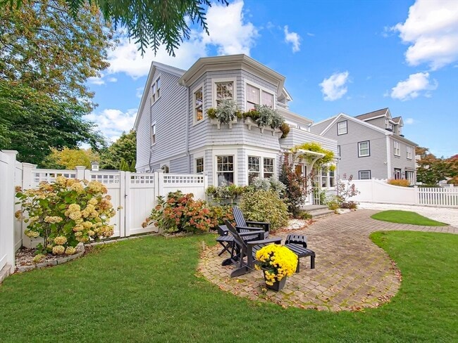 Building Photo - 111 Shore Dr