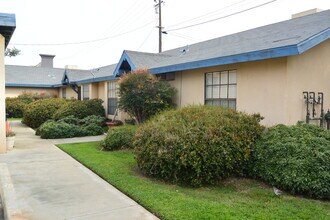 Building Photo - 1408-12 S. Crowe