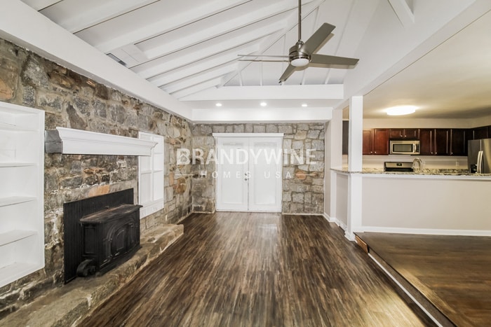 Building Photo - 3292 Westmart Ln