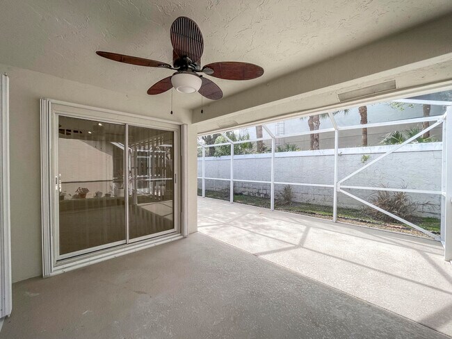 Building Photo - 252 Moccasin Trail W