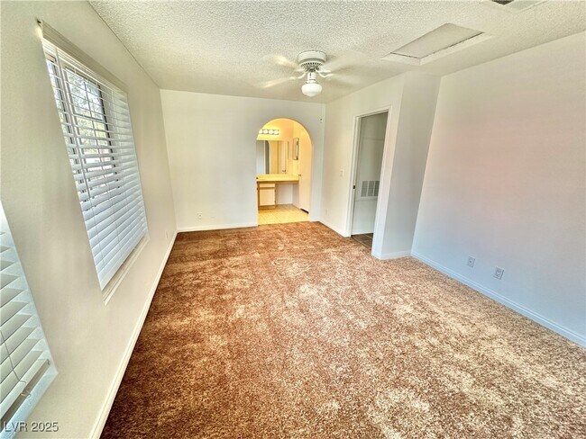 Building Photo - 2200 S Fort Apache Rd