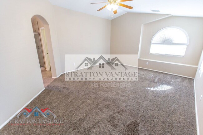 Building Photo - 4808 W Allen St