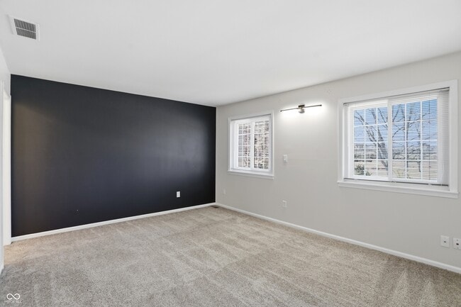 Building Photo - 4 Druid Hill Ct