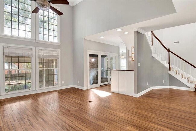 Building Photo - 2127 Ryegate Ct