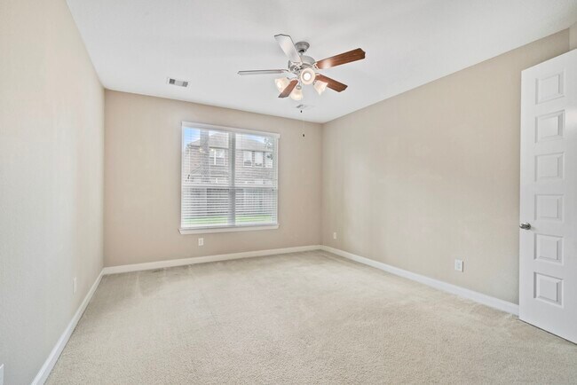 Building Photo - 22523 Birch Ridge Meadow Dr