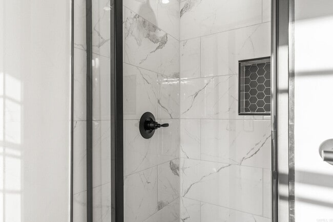 Building Photo - 26 Frostwood Dr