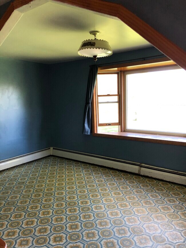 Breakfast nook - 3923 County Route 57