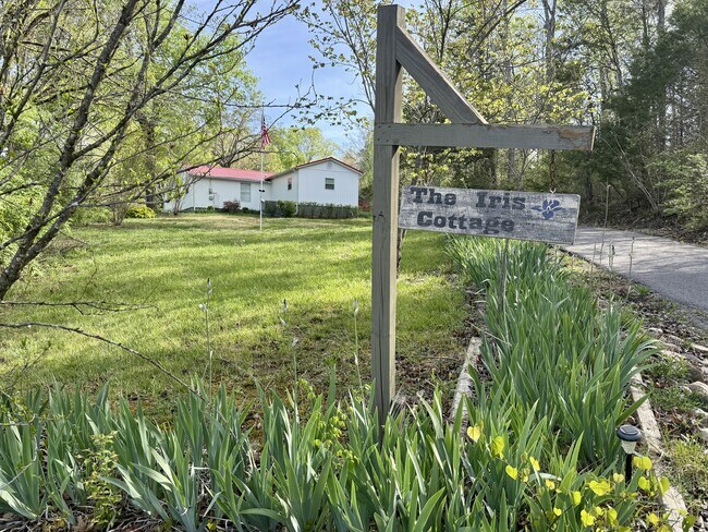 Building Photo - 740 Finn Long Rd