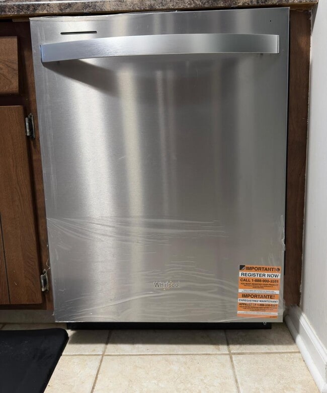 Building Photo - 321 Maplewood Ct