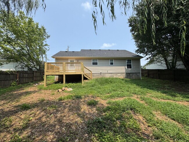Building Photo - 404 Faulkner Dr